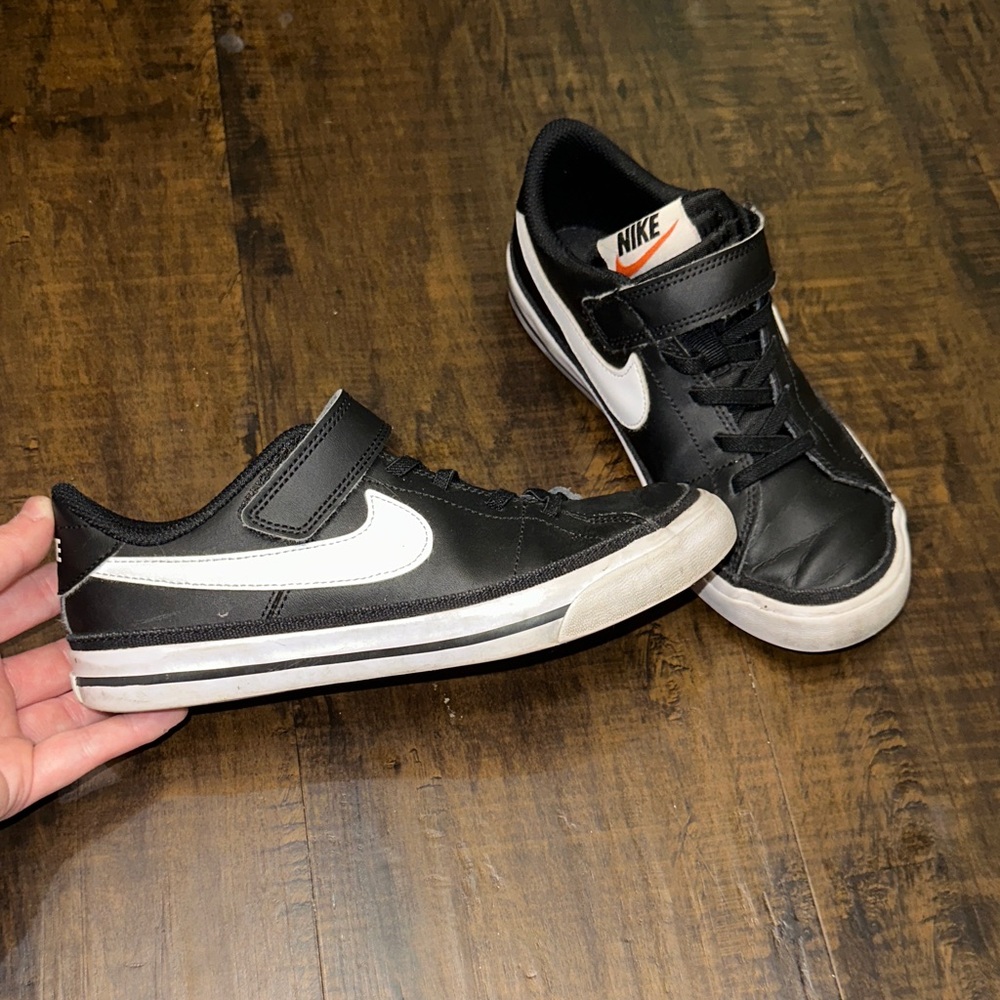 Nike Kids Black and White Sneakers